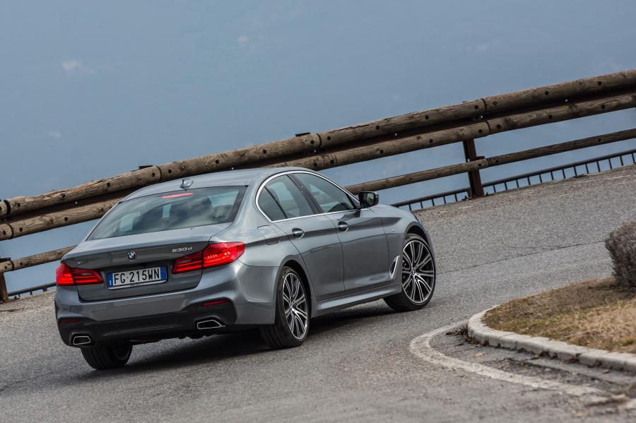 BMW 530d xDrive Sedan M Sport 2017 года  (WW) (фото 20 из 41)